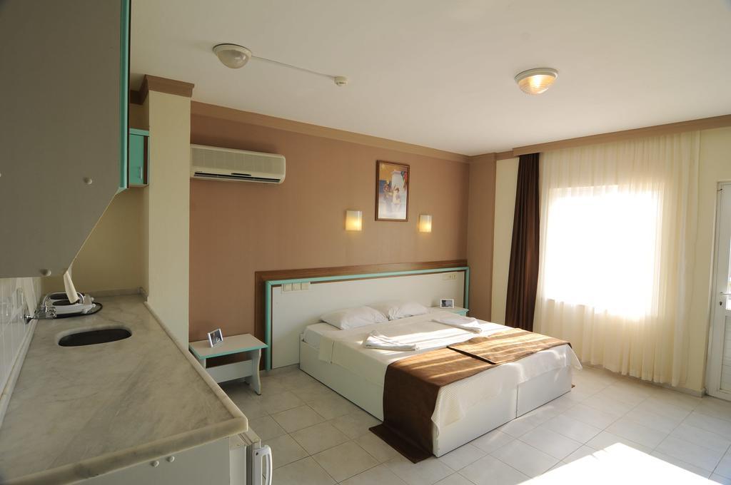 קוסדסי Altinbas Apart Hotel מראה חיצוני תמונה