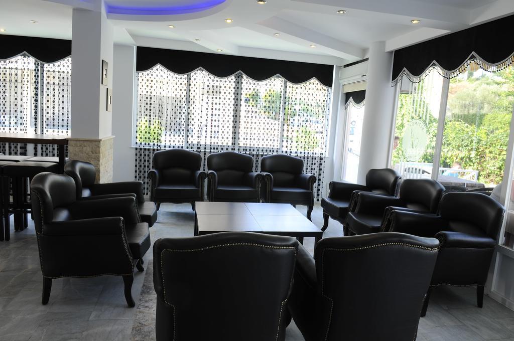 קוסדסי Altinbas Apart Hotel מראה חיצוני תמונה